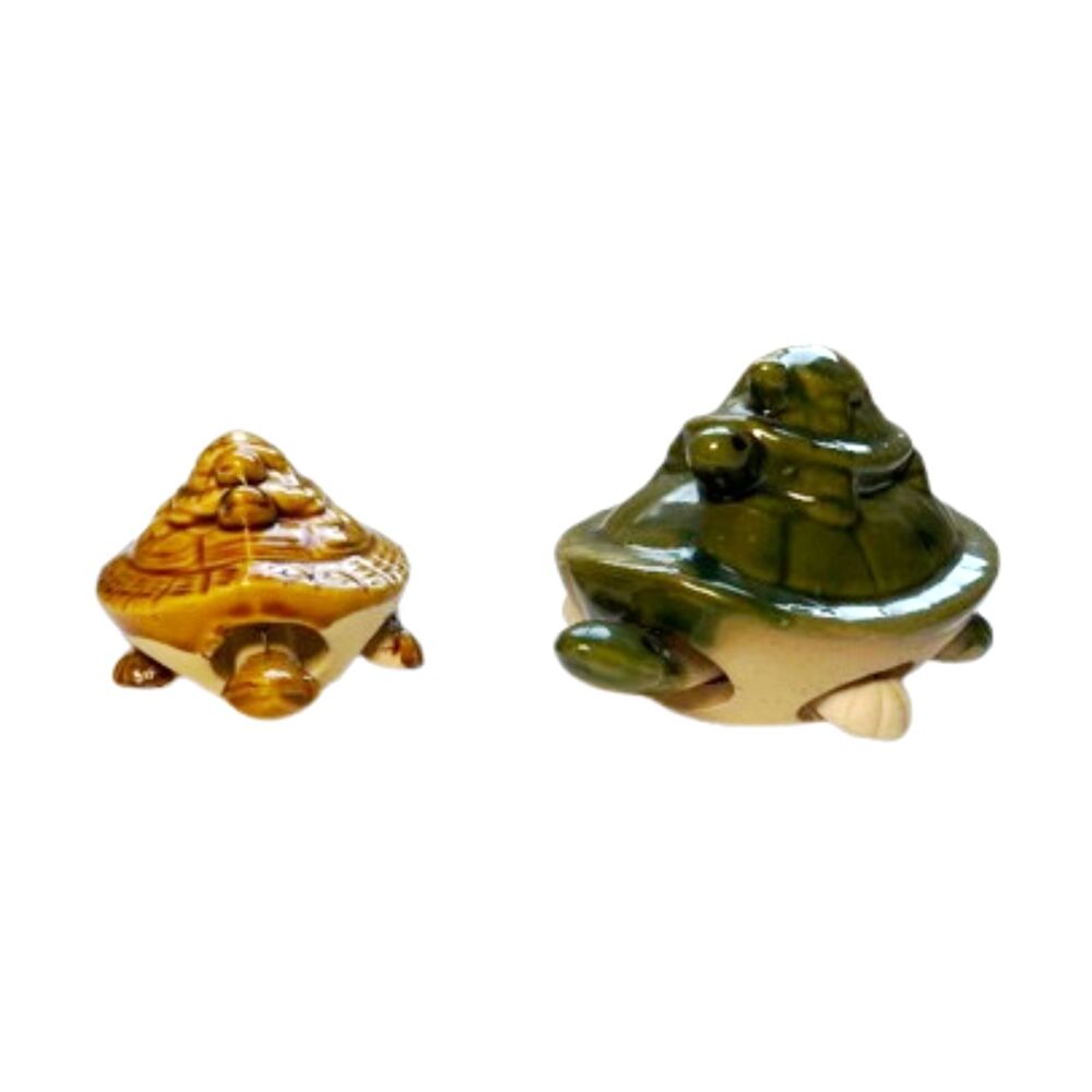 Green & Yellow Ceramic Bobble Head, Feet & Tail Mama Turtles Figurines w/ Babies